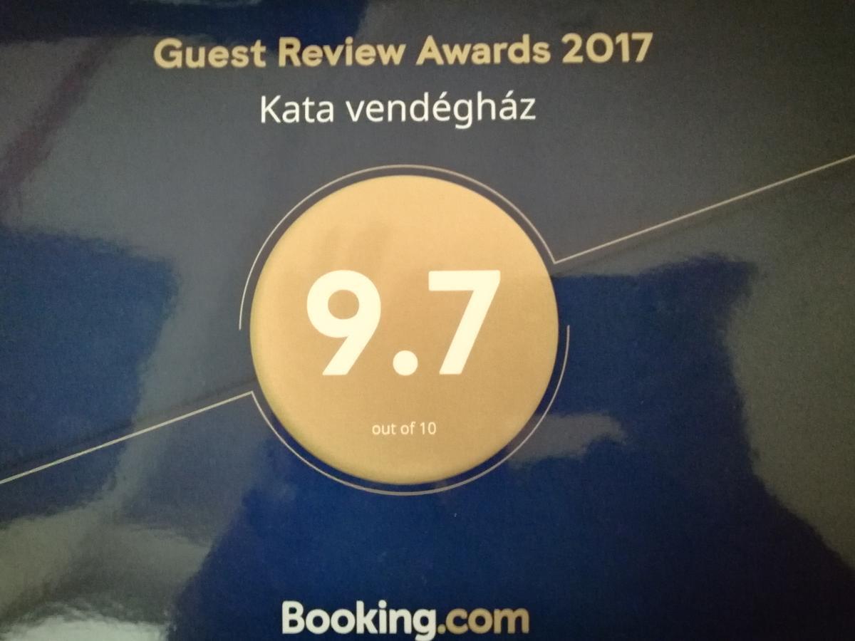 ホテル Kata Vendeghaz Bük エクステリア 写真